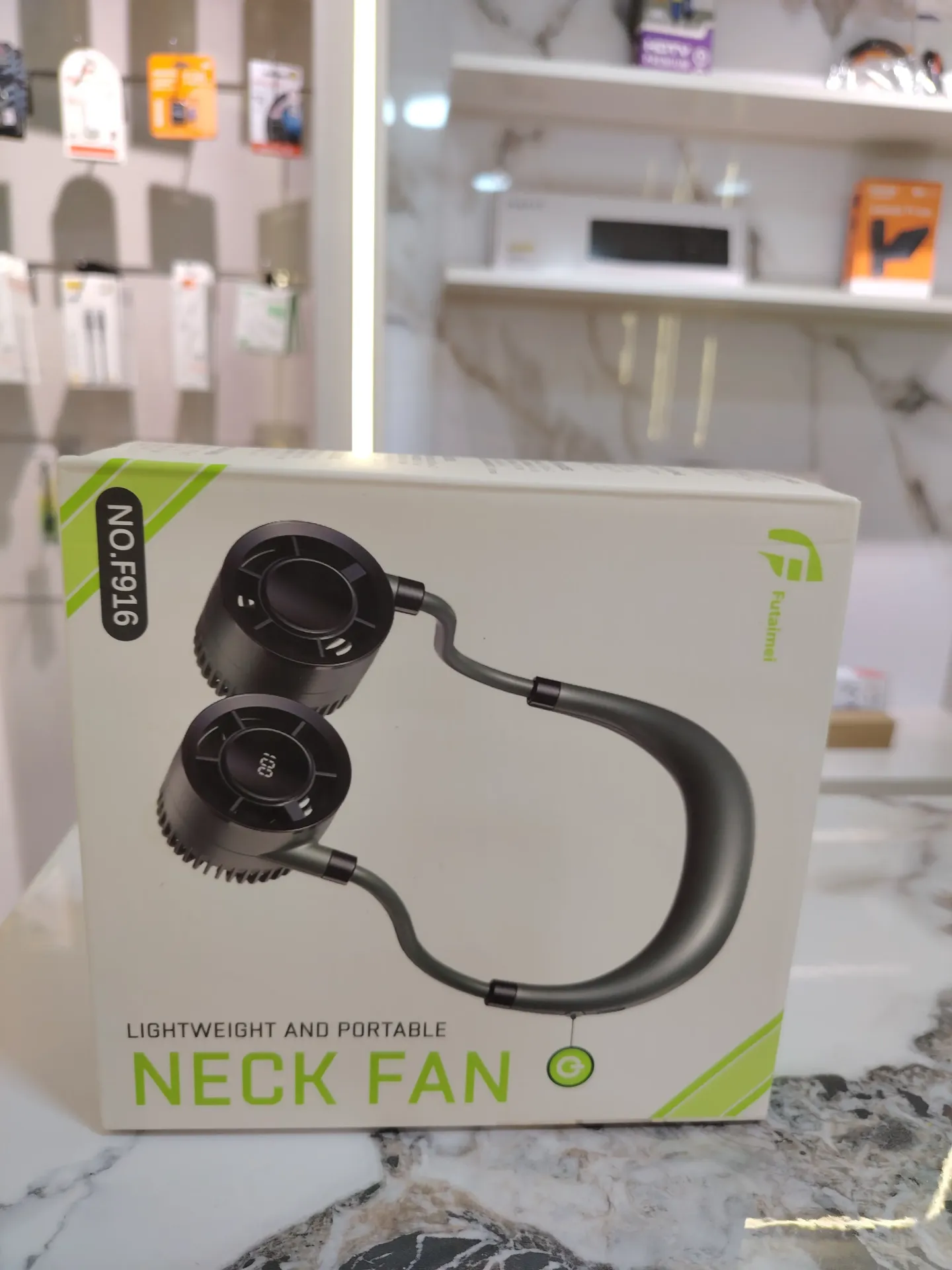 Neck fan  ventilateur rechargable sur cou